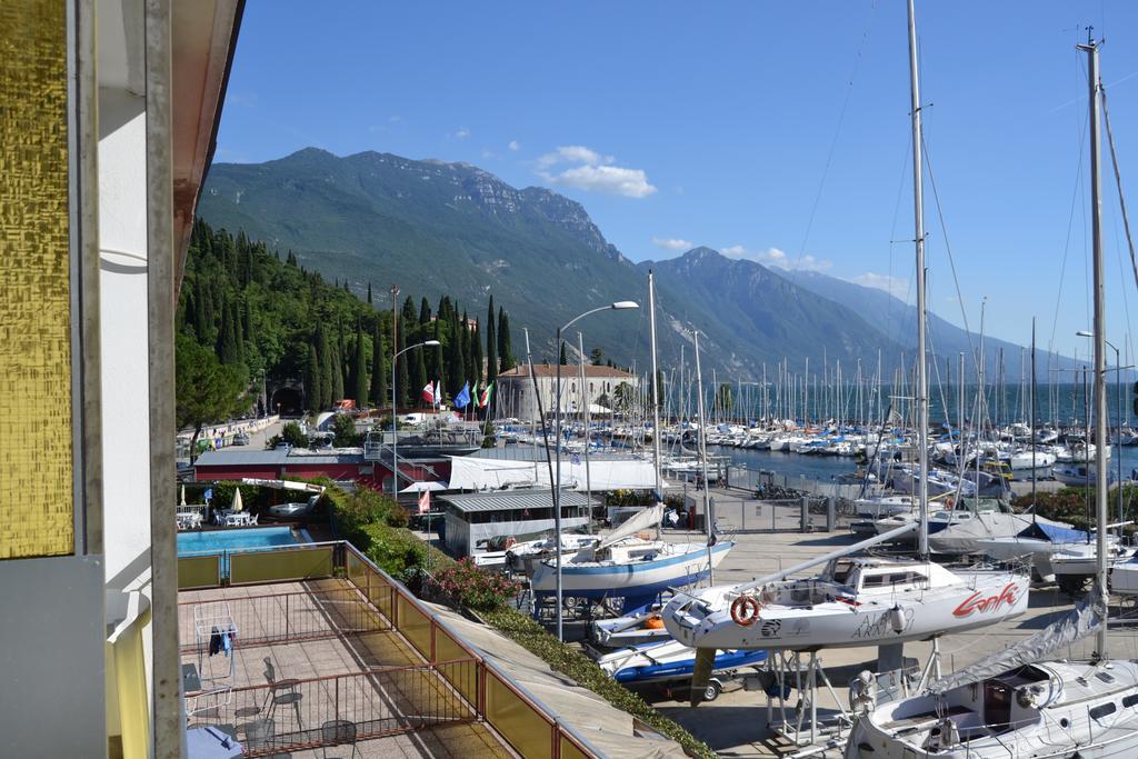 Residence Ambra Riva del Garda Kültér fotó